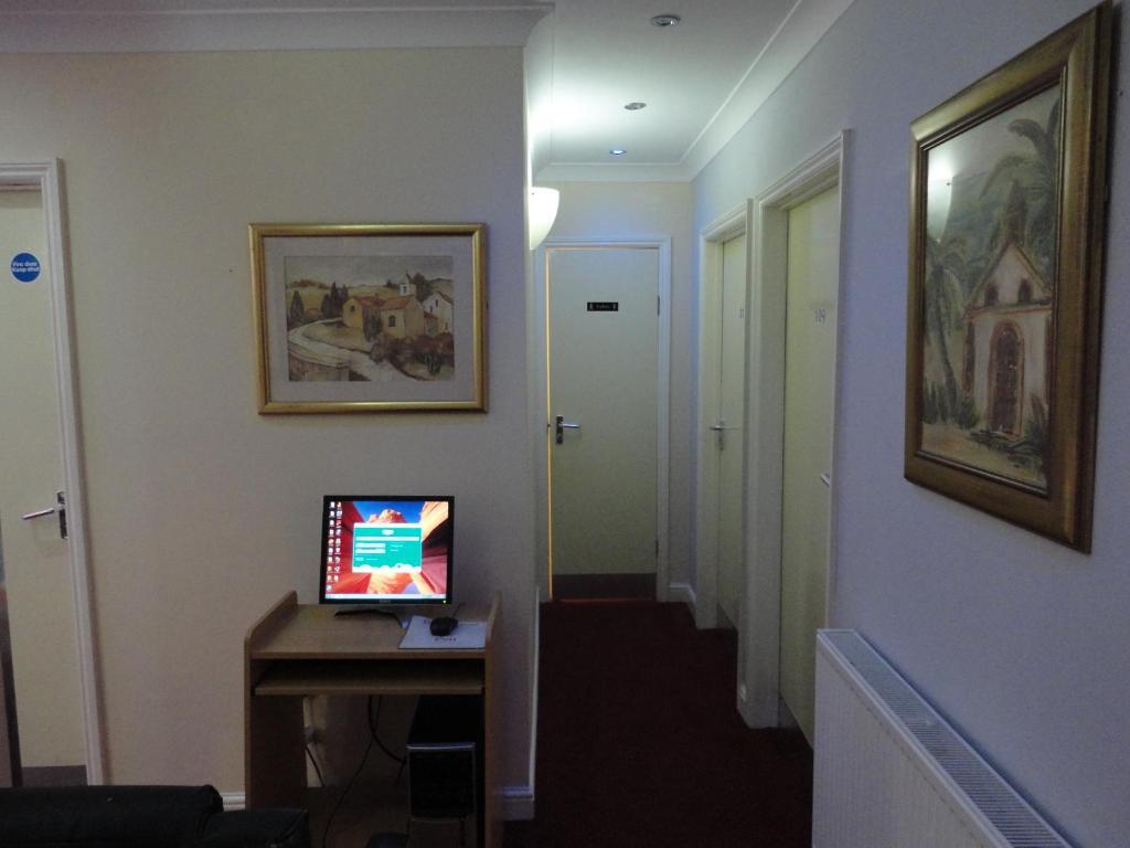 Hotell View - Road Market 2*