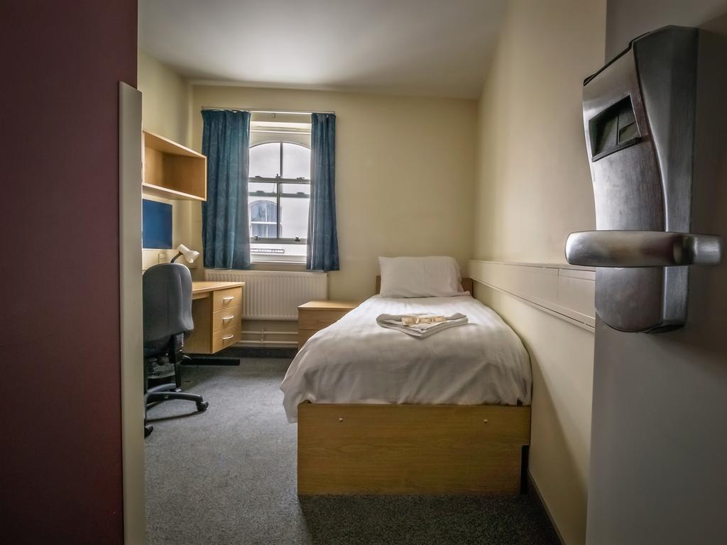 Apartment Lse Northumberland House London