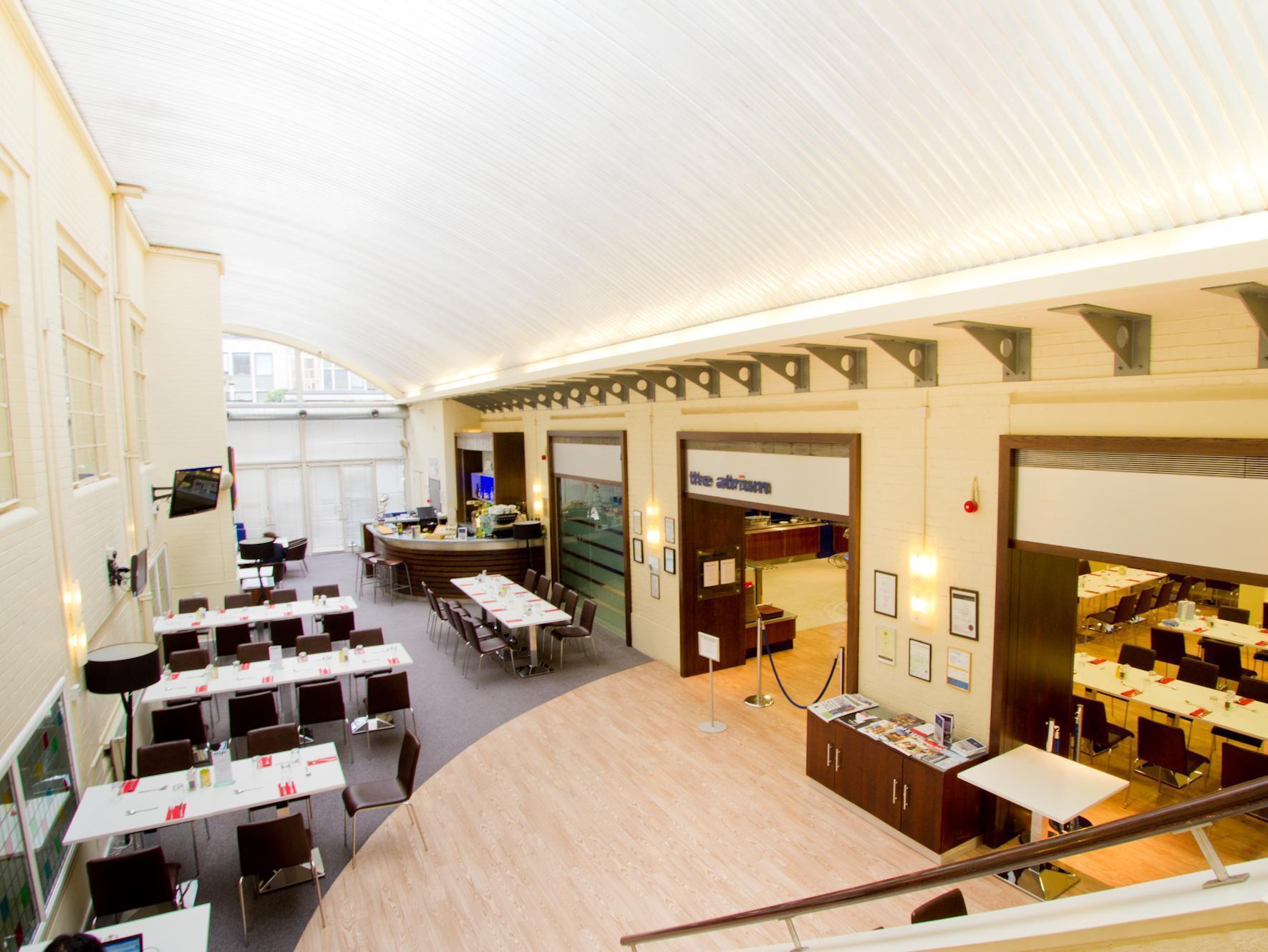 Hotel The Wesley Euston 4*