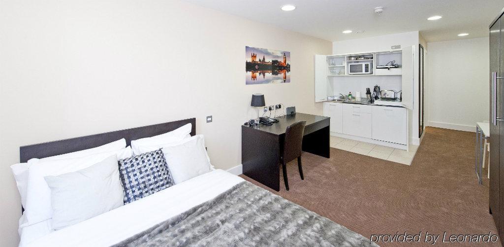 Apartment 2 Devonshire *