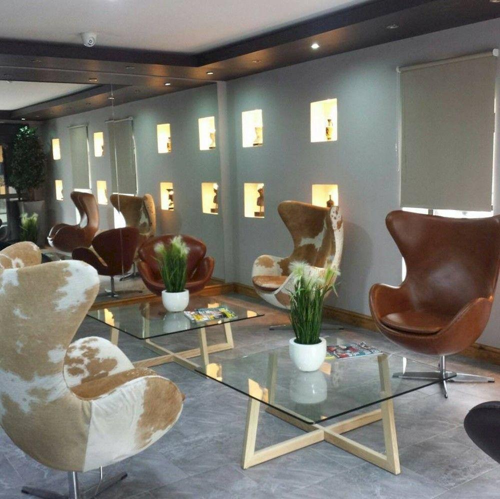 Hotel Epsilon 3*