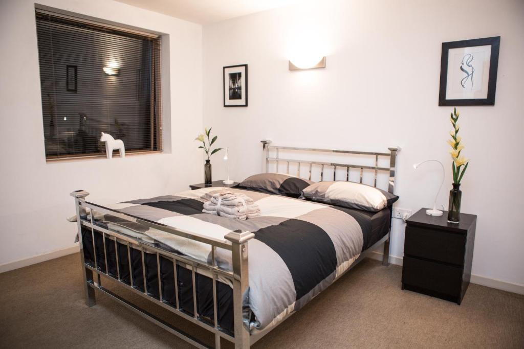 Apartment New London