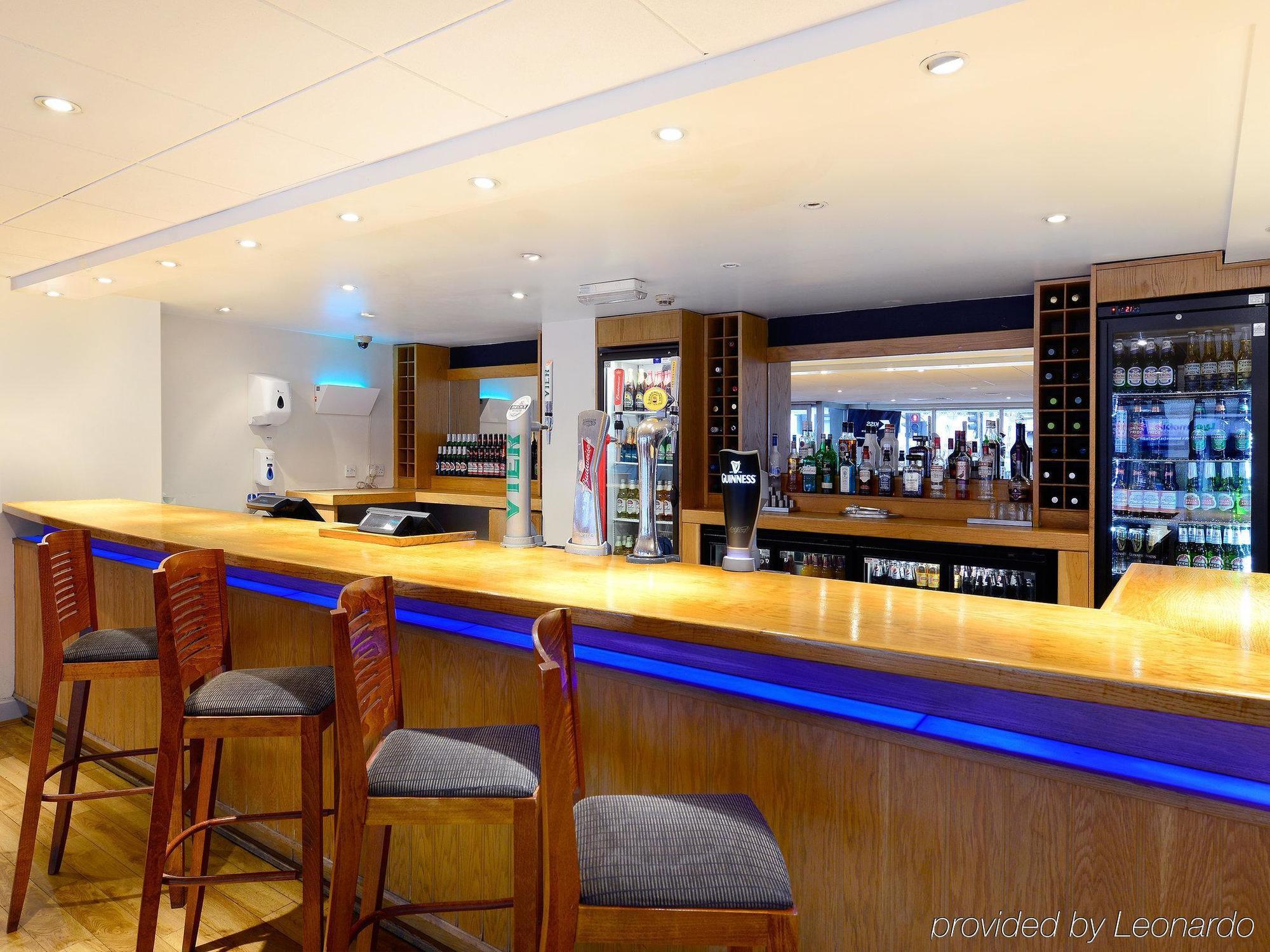 Travelodge Kings Cross Royal Scott Hotel