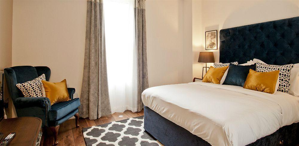 Native Monument Apartment
