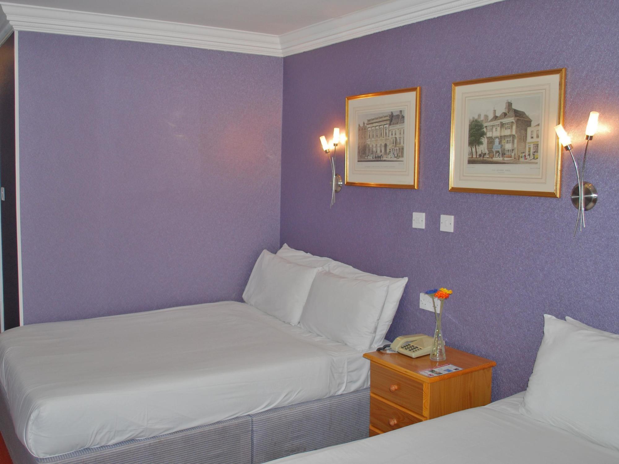 Lord Kensington Hotel 3*
