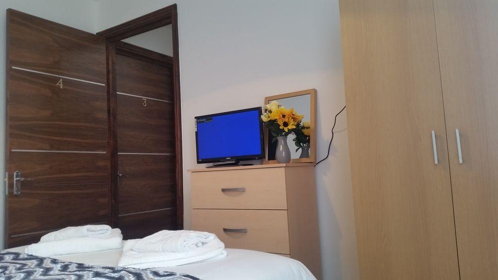 Paradise Accomodation Guest house London