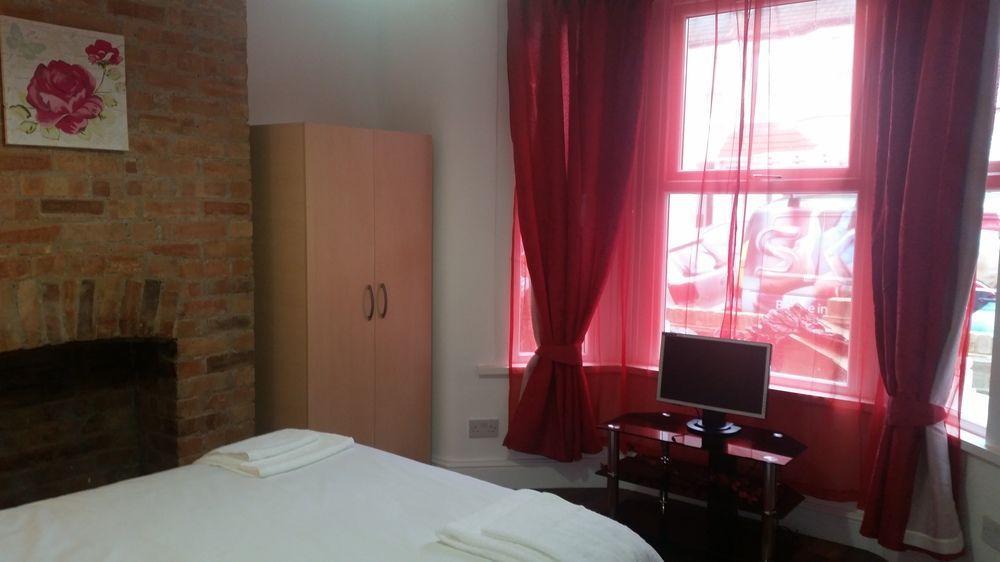 Paradise Accomodation 2* London