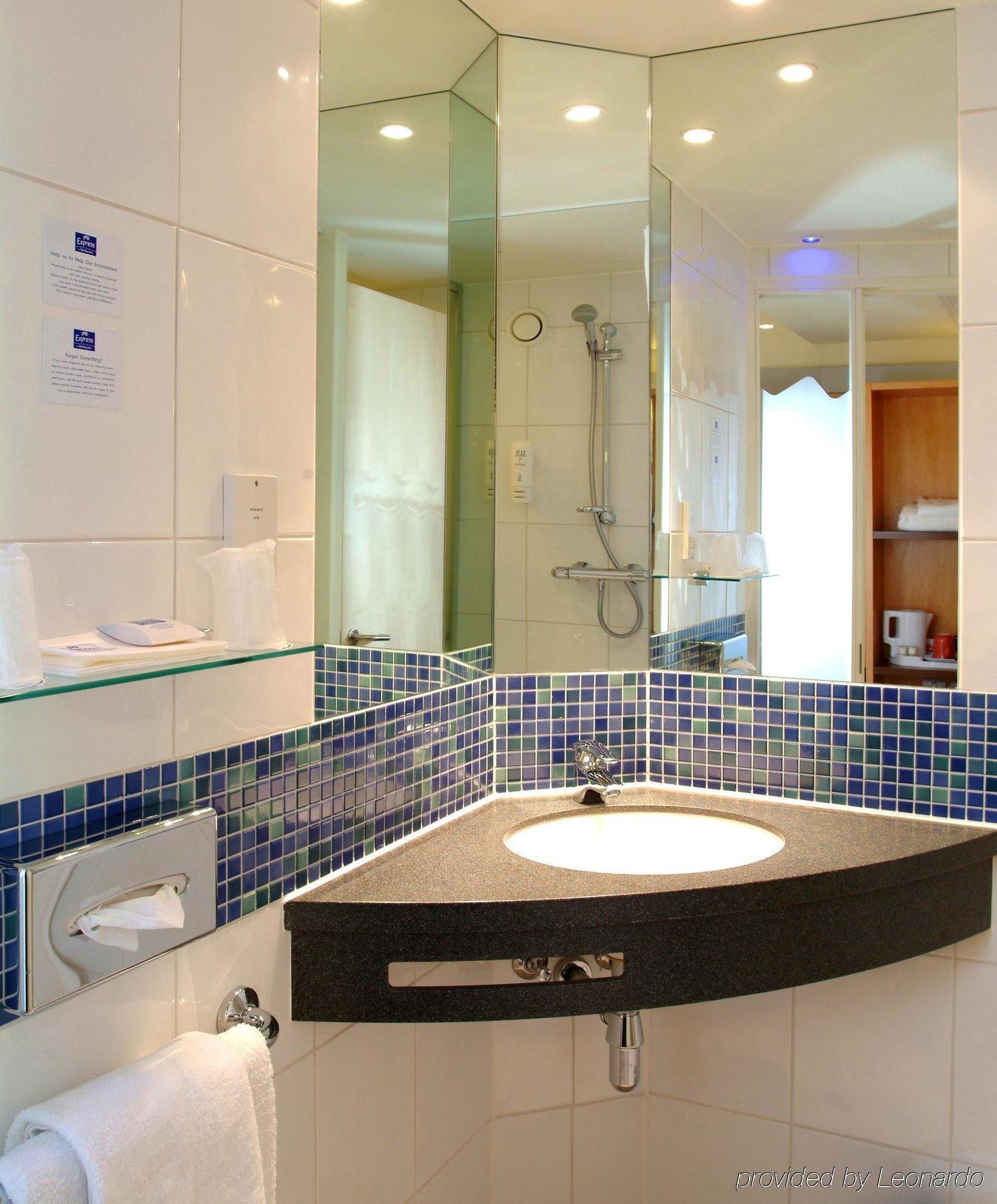 Express London-swiss 3* Londres