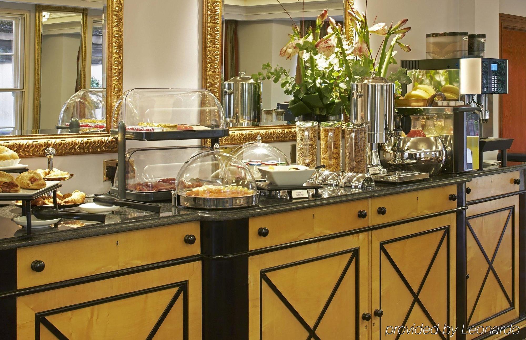 Ascott Mayfair Apartment *