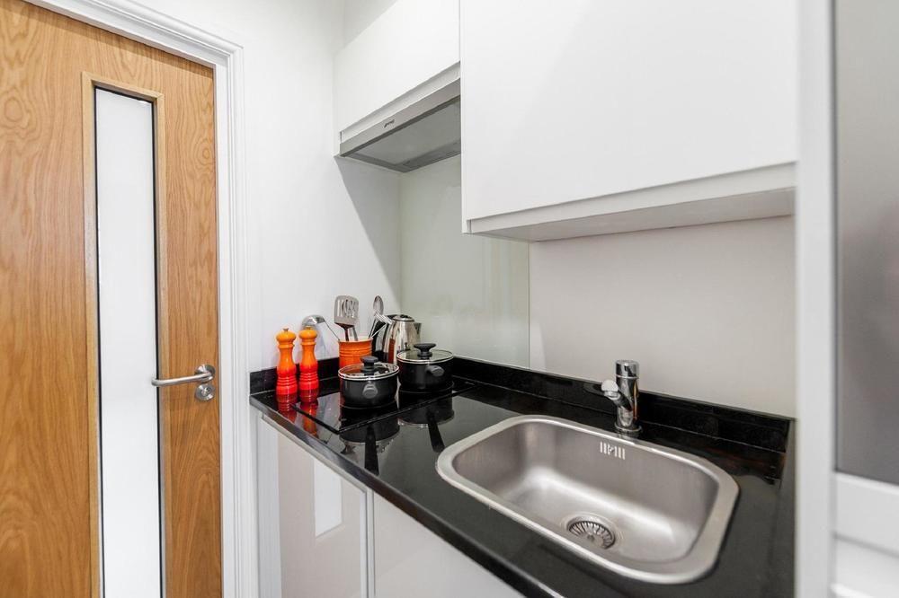 Smart - Road Apartment