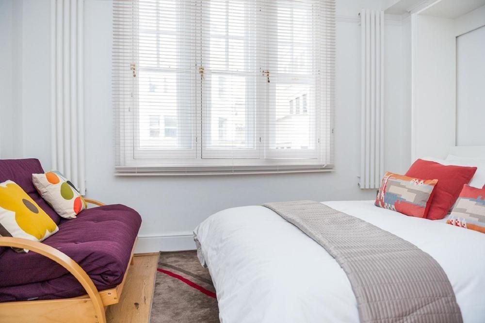 Smart - Road Apartment London