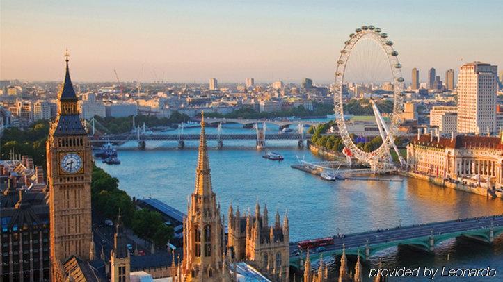 Smart - Road Apartment London