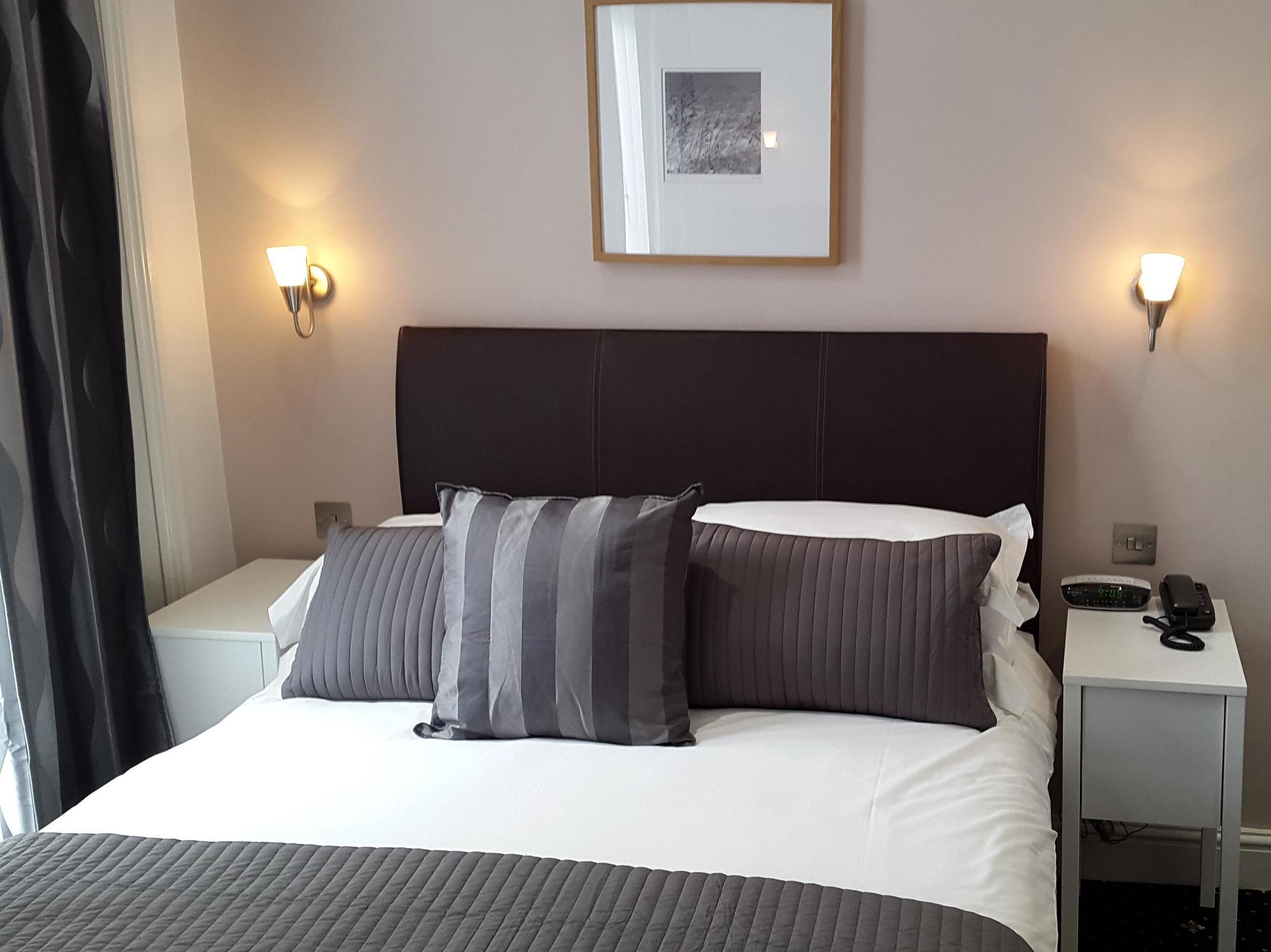 The Melita 4*