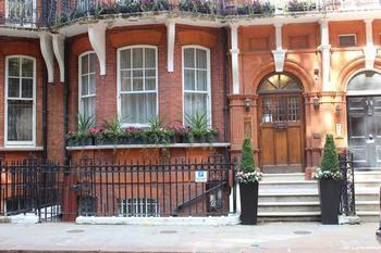 Kensingtoncourt Apartahotel