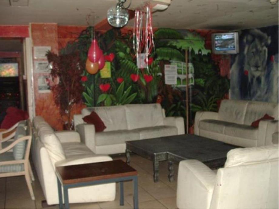 Kensal Backpackers Hostel
