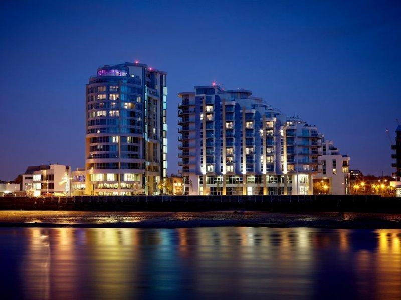 Crowne Plaza Battersea 4*