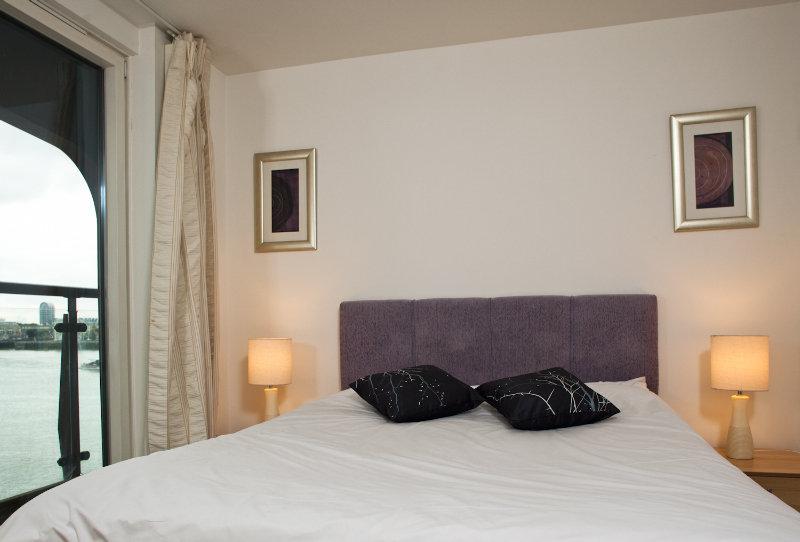 Seacon Tower Serviced Apartments 4*