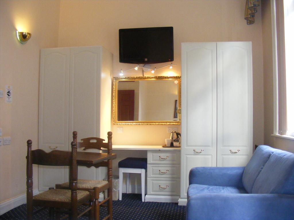 Mermaid 3* London