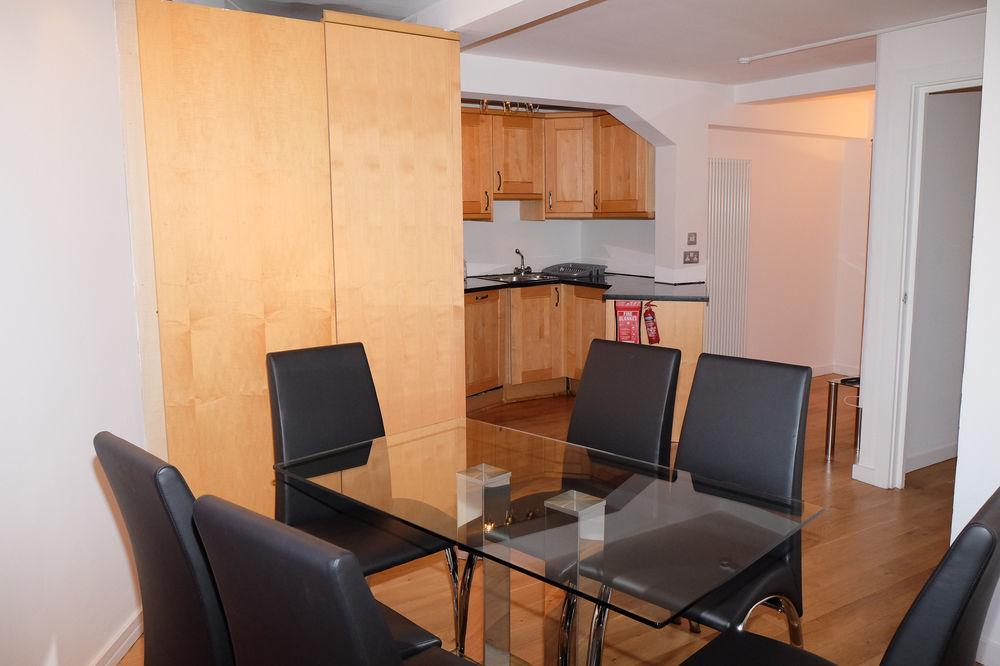 Access Farringdon Apartment