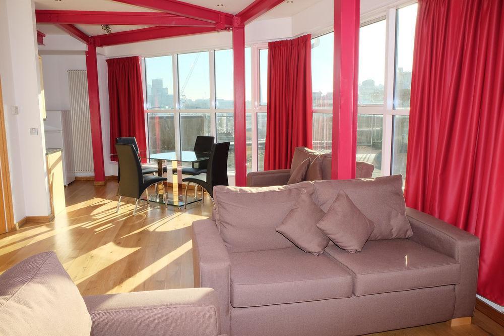 Access Farringdon Apartment