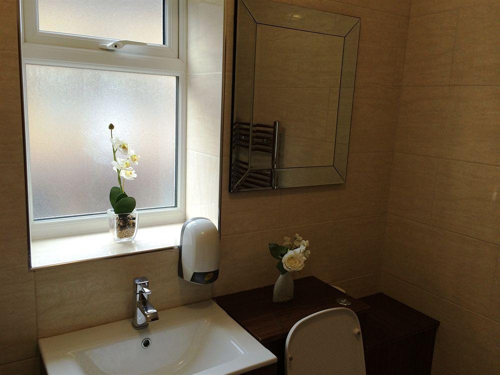 Globe City Apartment London