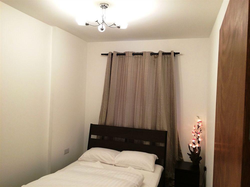 Globe City Apartment London