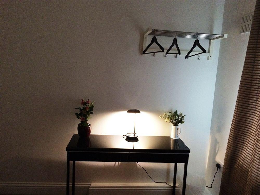 Globe City Apartment London