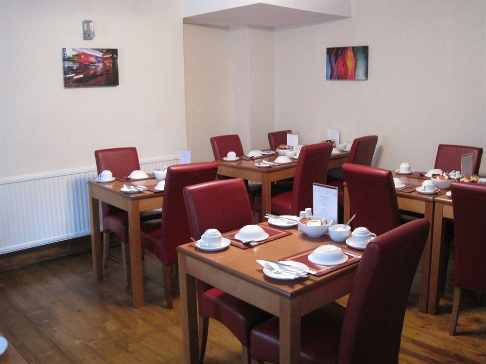 Leigh House Hotell 3*