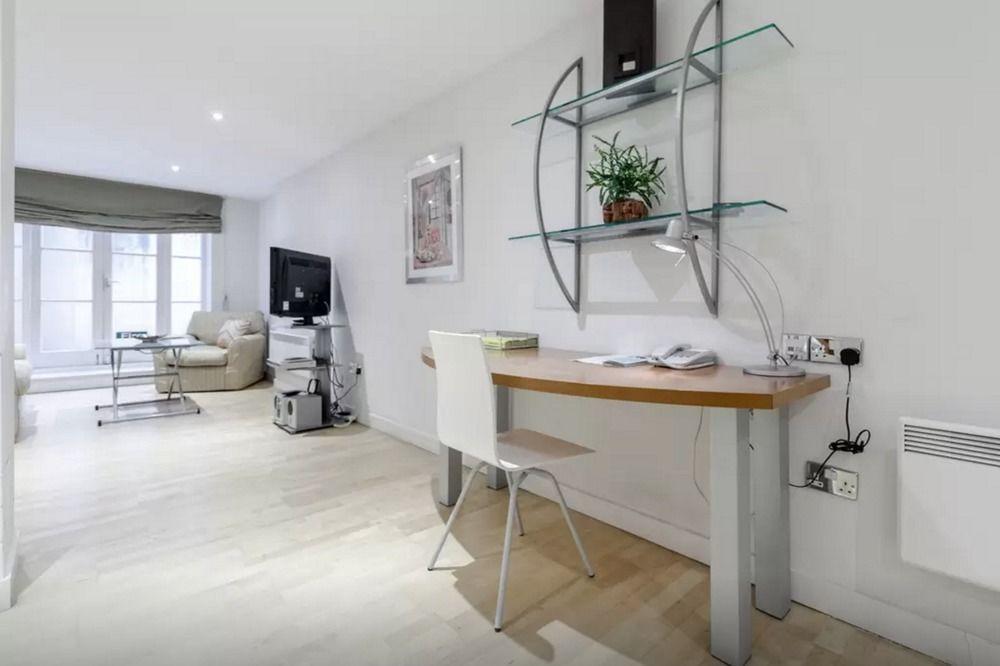 Princes Square Apartment London
