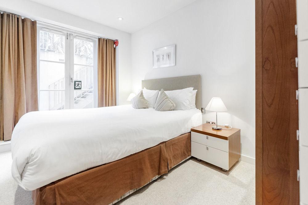 Apartment Princes Square London