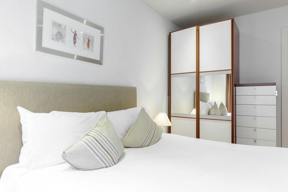 Princes Square Apartment
