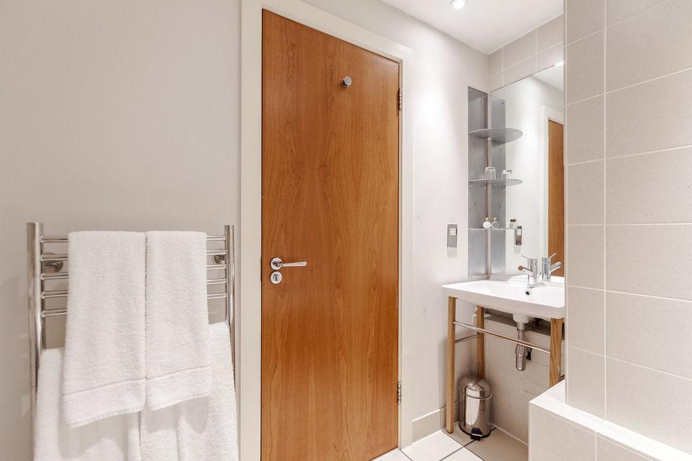 Apartment Princes Square London