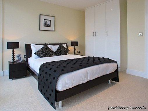 Lanterns Way At Canary Wharf By Mysquare Apartment London