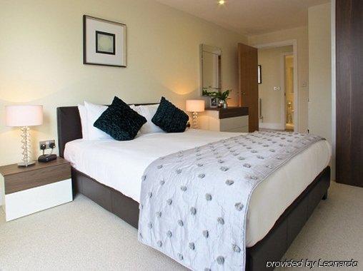 Lanterns Way At Canary Wharf By Mysquare Apartment