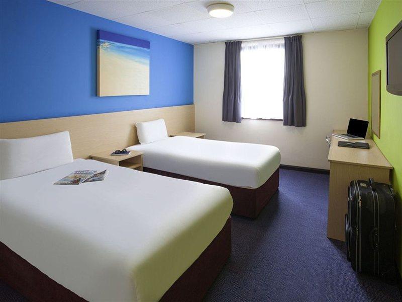 Hotel Ibis Styles Walthamstow 3*