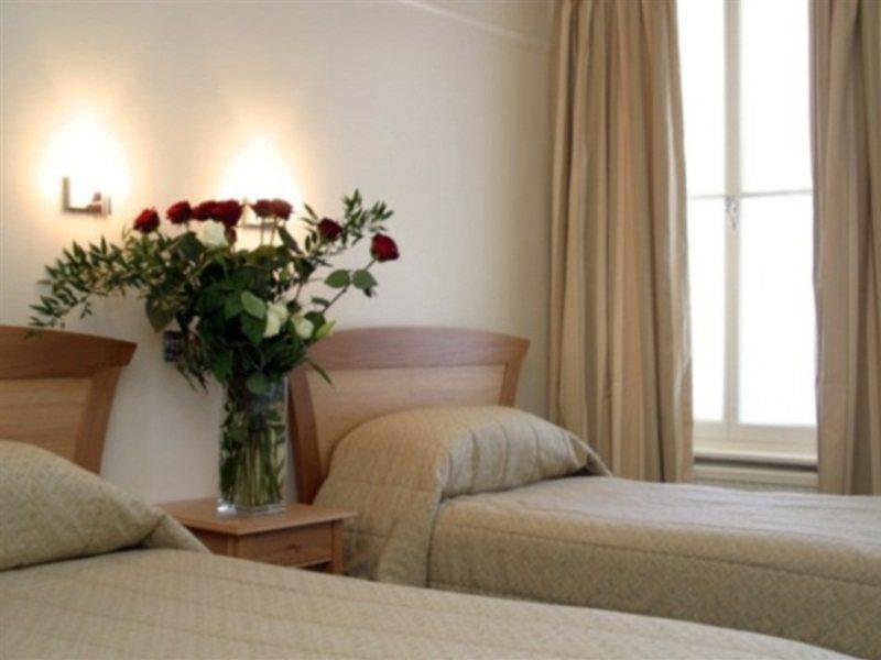 Hotel Knightsbridge 4*