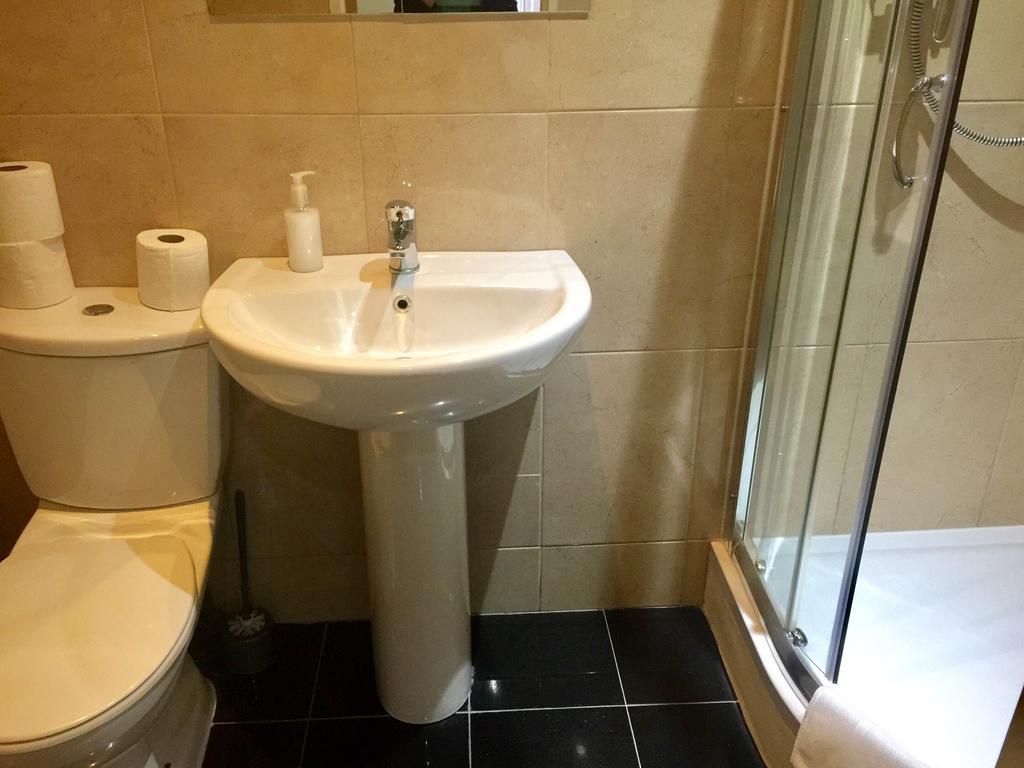 Apartment Central London Budget Hotel London
