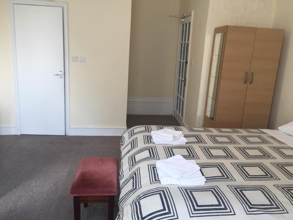 Apartment Central London Budget Hotel London