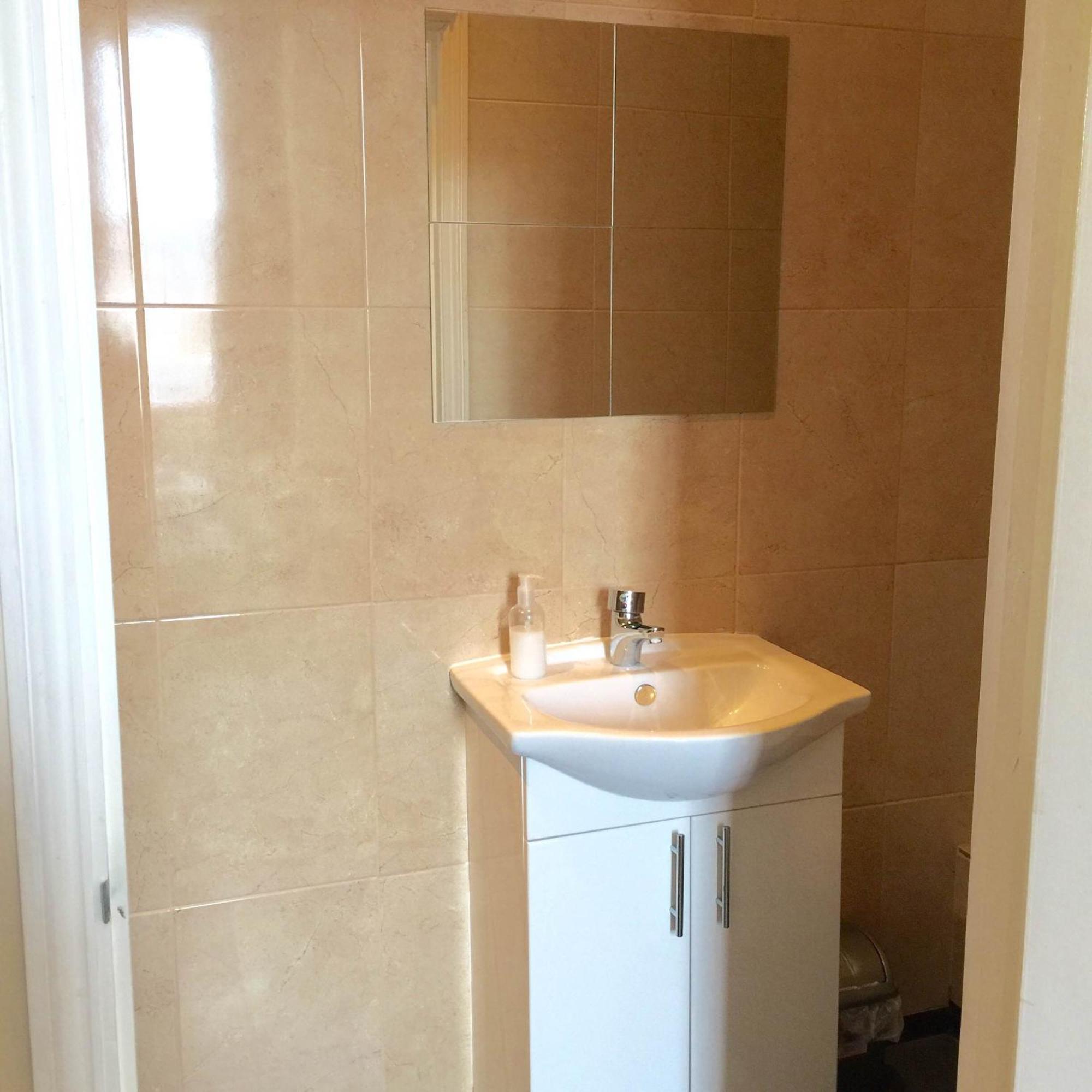 Apartment Central London Budget Hotel London