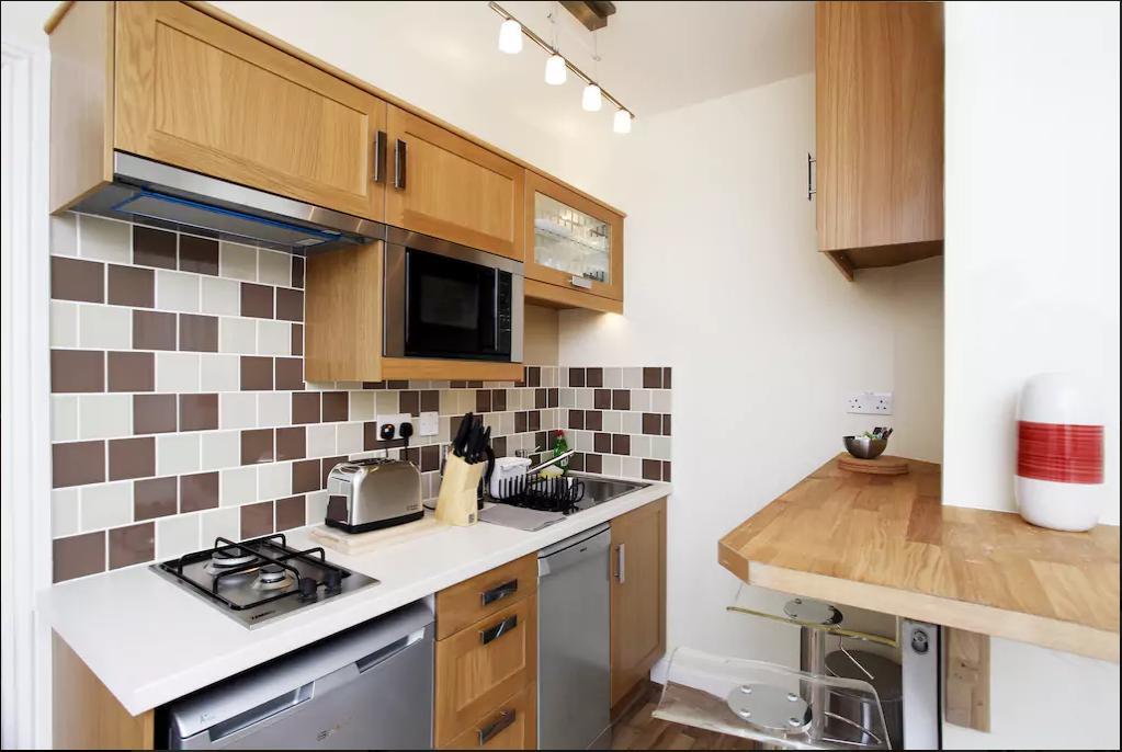 Apartment Shq *