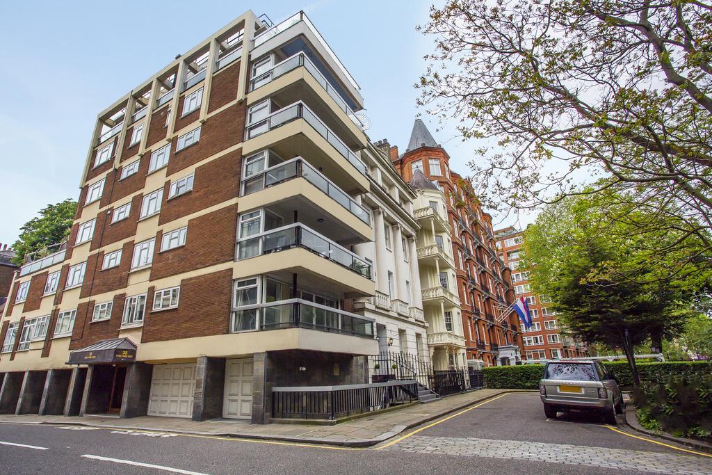 Hyde Park Gate Apartment London