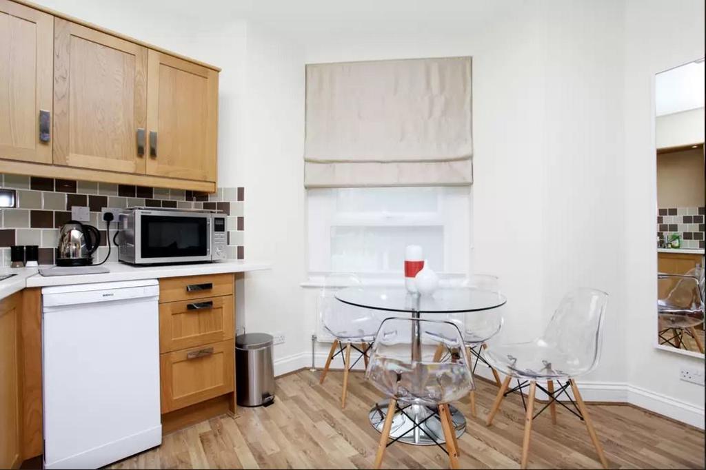 Apartment Shq *