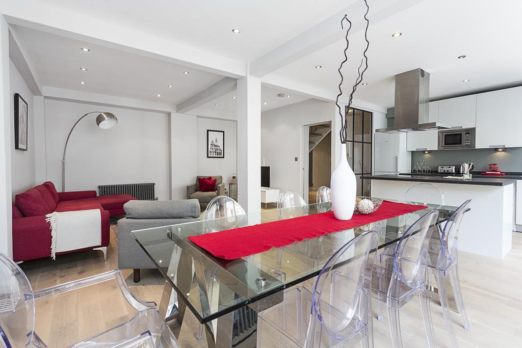 Apartment Hyde Park Gate London