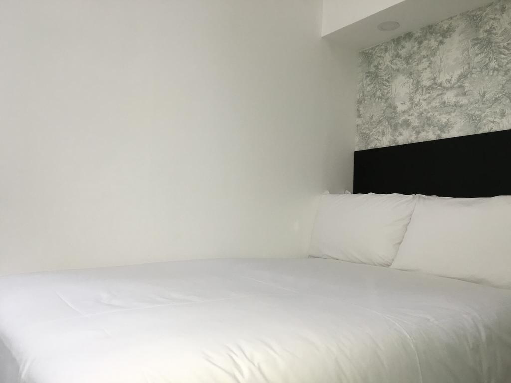 Hotel Clapham South Dudley London