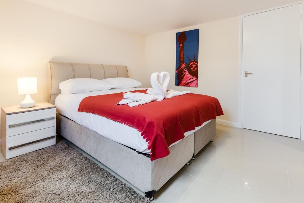 Commercial House Aparthotel London