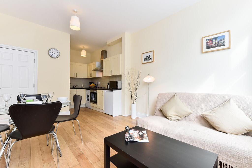 Apartment 225-227 Royal College Street *