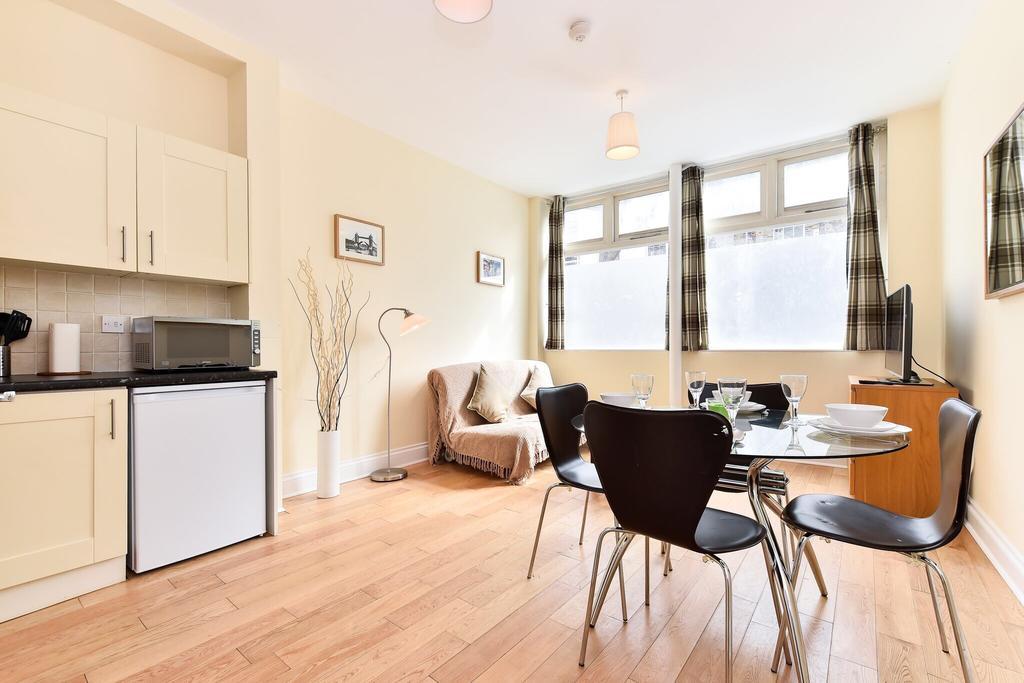 Apartment 225-227 Royal College Street London