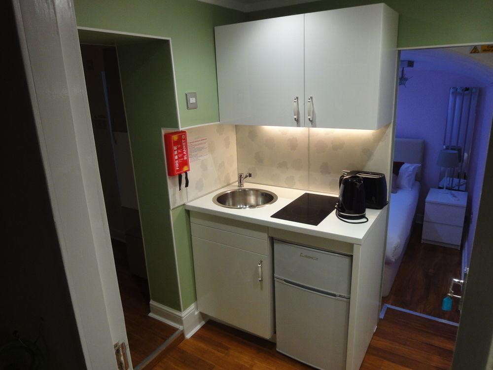 Earls Court Apartment London