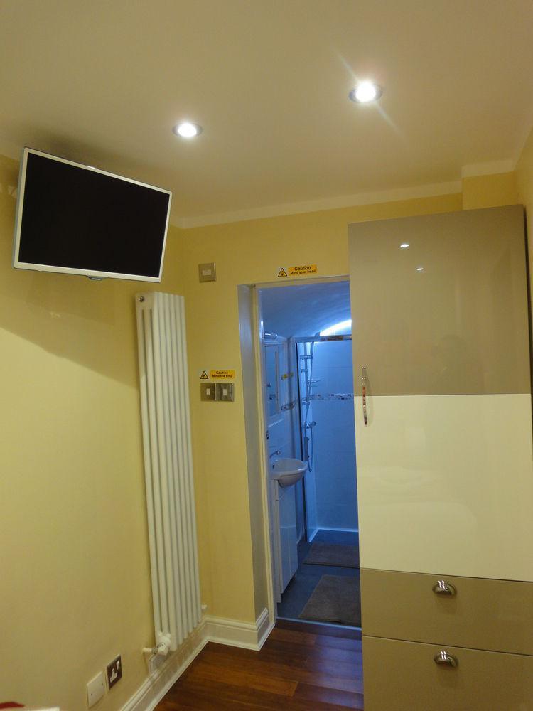 Earls Court Apartment