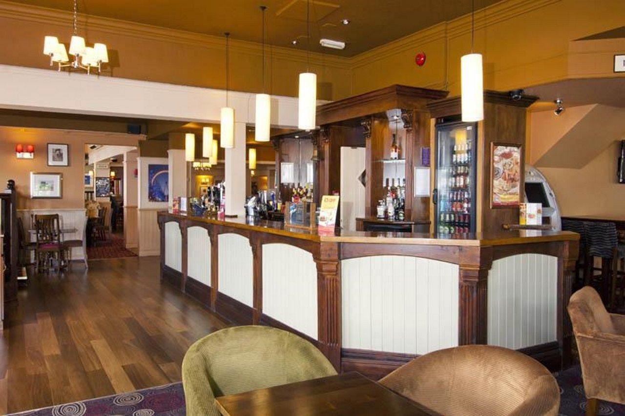 Premier Greenford 3* London